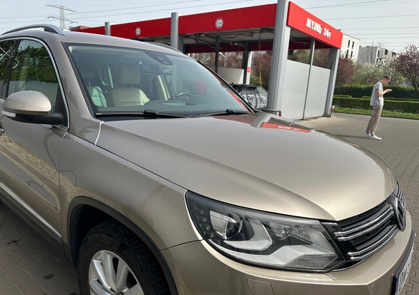 Volkswagen Tiguan cena 59000 przebieg: 178000, rok produkcji 2013 z Strzelin małe 379